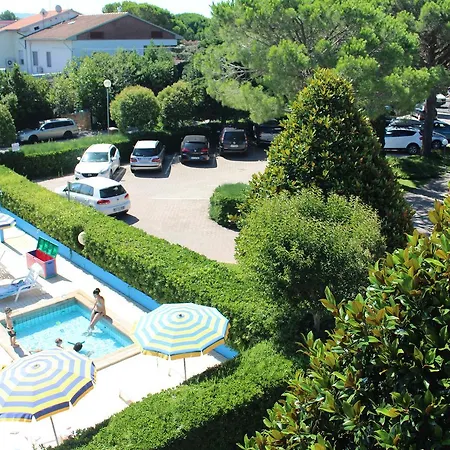 Magnolia * Marina Di Bibbona